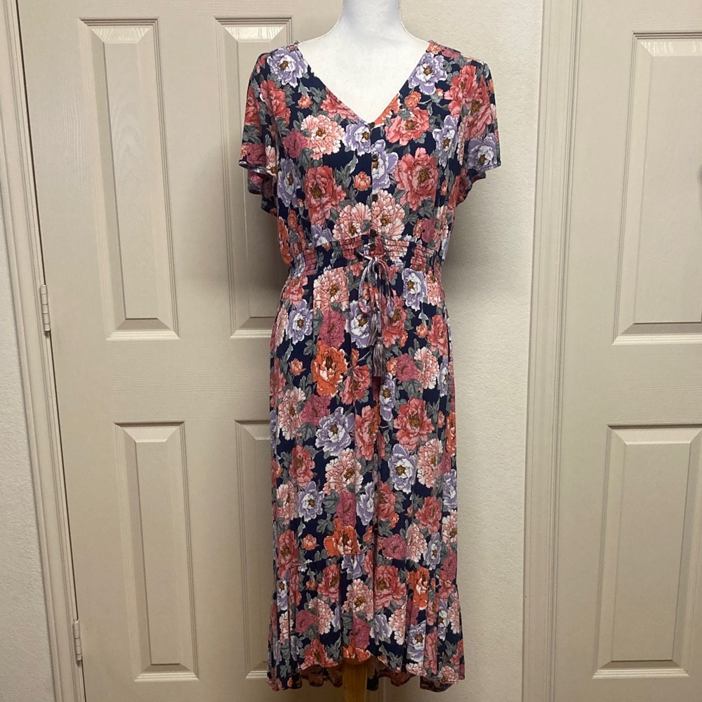 Knox Rose Navy and Rose / Pink Floral High-Low Dress | Boho V-Neck Stretch Waist